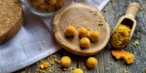 Beitragsbild des Blogbeitrags Orangenschalen-Fruchtzuckerl mit Xylit