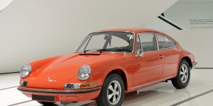Beitragsbild des Blogbeitrags Retro Classics 2018: Porsche feiert 70 Jahre Sportwagen 