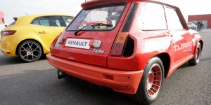Beitragsbild des Blogbeitrags 40 Jahre Renault Turbo: Ausfahrt mit anabolischem Bonsai-Boliden