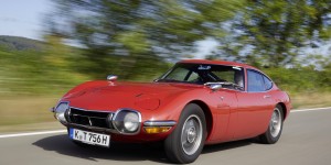 Beitragsbild des Blogbeitrags Exklusiv: Ausfahrt mit dem Toyota 2000 GT: Altes Eisen mit jugendlichem Elan