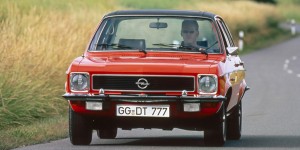 Beitragsbild des Blogbeitrags Sportliche Opel mit Prominenz auf Taunus-Tour