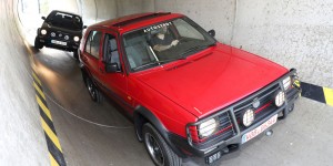 Beitragsbild des Blogbeitrags Rund 40 hochbeinige VW Golf in der Autostadt