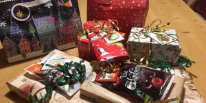 Beitragsbild des Blogbeitrags 8 TOP Geschenke für alle, die sich für Persönlichkeitsentwicklung & Spiritualität interessieren