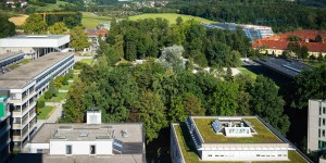 Beitragsbild des Blogbeitrags Meinhard Lukas: Von der Postcity in Keplers Gärten