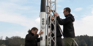 Beitragsbild des Blogbeitrags CanSat 2022: Einmal in den Himmel und zurück