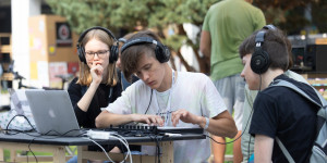 Beitragsbild des Blogbeitrags HOW (D)ARE YOU? – Das create your world-Festival 2022