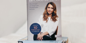 Beitragsbild des Blogbeitrags Rezension – Liebe Angst, Zeit, dass du gehst