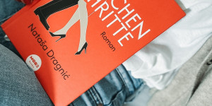 Beitragsbild des Blogbeitrags Rezension – Zwischenschritte