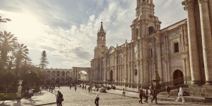 Beitragsbild des Blogbeitrags Wunderschönes Arequipa – Tag 2 im Peru Urlaub