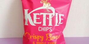 Beitragsbild des Blogbeitrags KETTLE CHIPS - CRISPY BACON & MAPLE SYRUP 