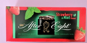 Beitragsbild des Blogbeitrags AFTER EIGHT - STRAWBERRY & MINT: DIE DUFTEN SOOOO GUT! OB SIE AUCH SO GUT SCHMECKEN?