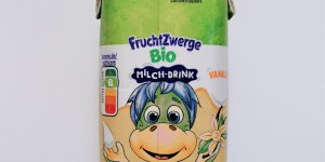 Beitragsbild des Blogbeitrags FRUCHTZWERGE - BIO MILCH-DRINK VANILLE: EINE VANILLEMILCH OHNE ZUCKERZUSATZ, SCHMECKT DIE LECKER?