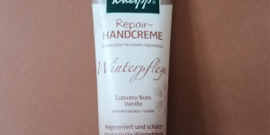 Beitragsbild des Blogbeitrags KNEIPP - REPAIR HANDCREME WINTERPFLEGE: HILFT DIESE CREME BEI TROCKENER HAUT? 