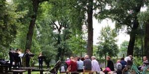 Beitragsbild des Blogbeitrags Lehener Park: Chillen bei Blasmusik