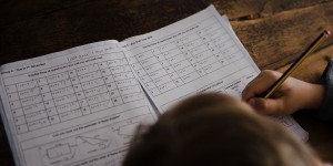 Beitragsbild des Blogbeitrags 4 Wochen zwischen Homeschooling & Ausgangsbeschränkungen – meine Zwischenbilanz 