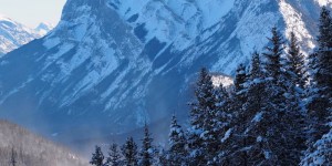 Beitragsbild des Blogbeitrags #SkiBig3: Pulverschnee & Pistenspaß in den kanadischen Rockies.