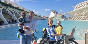 Beitragsbild des Blogbeitrags Valencia mit Kindern während der Herbstferien erkunden