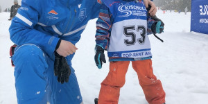 Beitragsbild des Blogbeitrags Winter Reisetipps im SalzburgerLand: Skimuseum Werfenweng und Skifahren Lernen im Gasteinertal