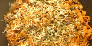 Beitragsbild des Blogbeitrags Süßkartoffel-Nudeln mit Pesto