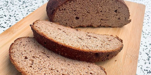 Beitragsbild des Blogbeitrags Low Carb Brot (grün - ab Stabilisierungsphase) 