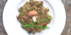 Beitragsbild des Blogbeitrags Vegane Pilzpfanne (grün)