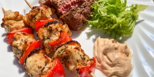 Beitragsbild des Blogbeitrags HüHü vom Grill