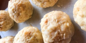 Beitragsbild des Blogbeitrags Semmelknödel – Schritt für Schritt 