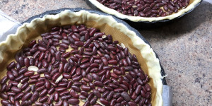 Beitragsbild des Blogbeitrags Quiche aus Fertigteig – Schritt für Schritt