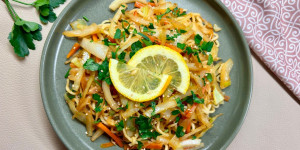 Beitragsbild des Blogbeitrags Bratnudeln mit Weißkraut