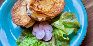Beitragsbild des Blogbeitrags French Toast mit Schinken und Käse