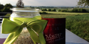 Beitragsbild des Blogbeitrags Heuriger mit Aussicht
