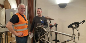 Beitragsbild des Blogbeitrags Tüfteln und Reparieren im Reparaturcafé Tulln