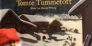 Beitragsbild des Blogbeitrags Tomte Tummetott von Astrid Lindgren mit Basteltipp