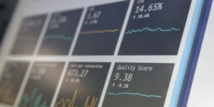 Beitragsbild des Blogbeitrags Social Media-Reportings: Auf diese KPIs musst du achten