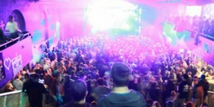 Beitragsbild des Blogbeitrags http://www.unicutt.at #mainframe #blackout #labelnight #dnb...