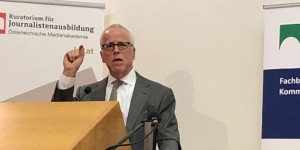 Beitragsbild des Blogbeitrags Zusammenhänge helfen gegen Desinformation