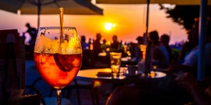 Beitragsbild des Blogbeitrags Beach Bars – Der Sommer kann kommen