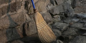 Beitragsbild des Blogbeitrags Scheitern und Betrug sind 2 Paar Schuhe, Herr zu Guttenberg!