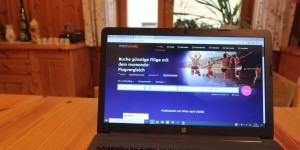 Beitragsbild des Blogbeitrags FLUG BUCHEN: meine 8 Tipps für gute & günstige Flüge