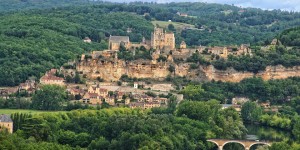 Beitragsbild des Blogbeitrags Die Trüffelmärkte im Périgord - Der Ursprung vom Périgordtrüffel - Tuber melanosporum und andere Delikatessen der Region 
