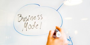 Beitragsbild des Blogbeitrags Anleitung zum Gründen – Schritt 4: Das Geschäftsmodell 
