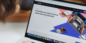 Beitragsbild des Blogbeitrags Ecommerce Agentur aus Dornbirn für mehr Umsatz