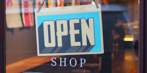 Beitragsbild des Blogbeitrags 33 Wege, Ihren Online-Shop wie ein Profi zu promoten 
