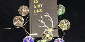 Beitragsbild des Blogbeitrags Theater der Zukunft: Elisabeth Klars Es gibt uns 