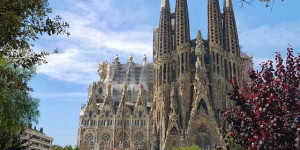 Beitragsbild des Blogbeitrags Reise Ratgeber für Barcelona – Die schönsten Sight-Seeings in Barcelona 