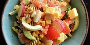 Beitragsbild des Blogbeitrags Nudelsalat mit Gemüse