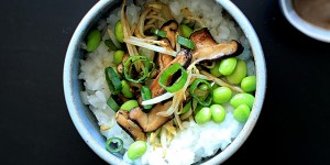 Beitragsbild des Blogbeitrags Shiitake Reis Bowl