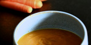 Beitragsbild des Blogbeitrags Kürbis-Karotten Suppe mit Apfel