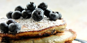 Beitragsbild des Blogbeitrags Heidelbeer Pancakes 