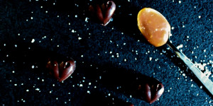 Beitragsbild des Blogbeitrags Salted-Caramel Pralinen